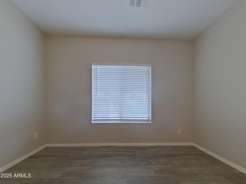 15_pc_8REVTbFbTm_aPWovg0BAo_layout_1