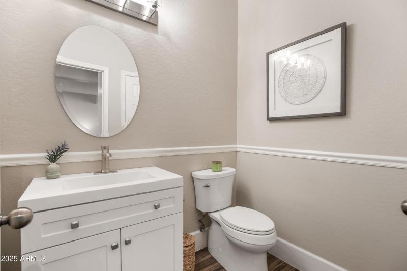 15294 W Old Oak Ln-25