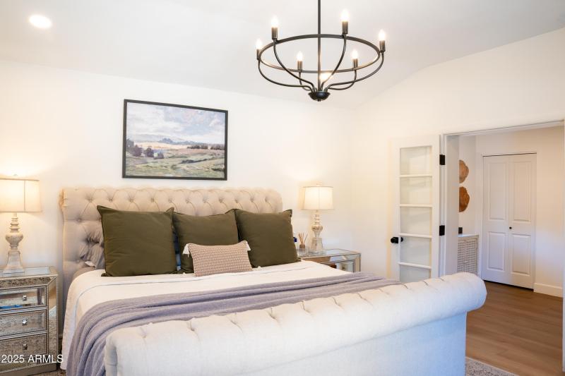 Master has sitting room/office connected