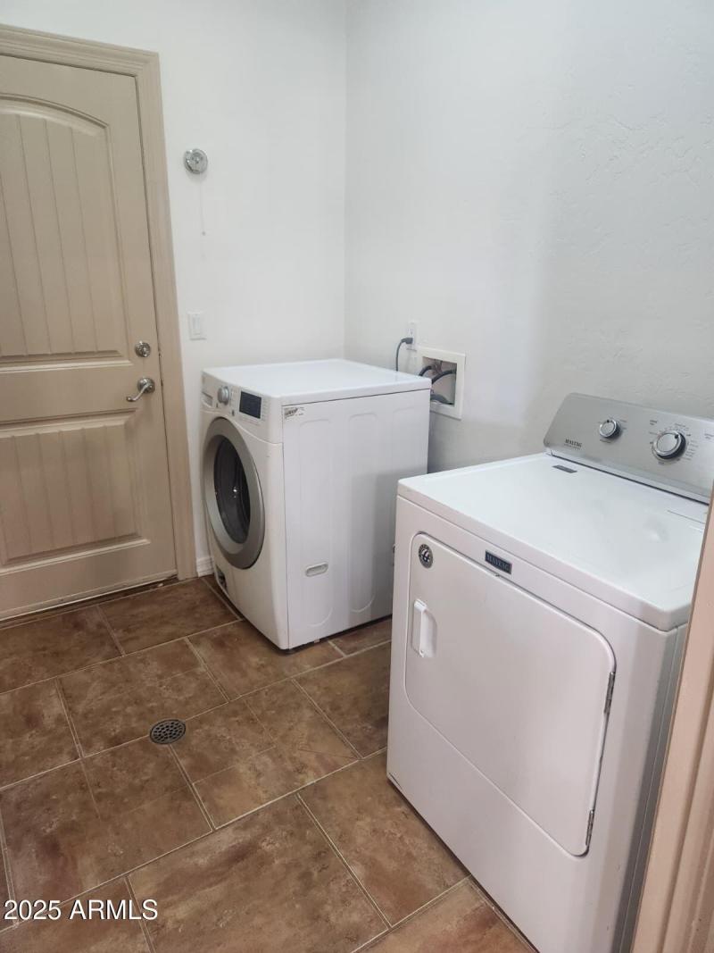 WhatsApp Image 2025-10-29 at 10.12.50 AM