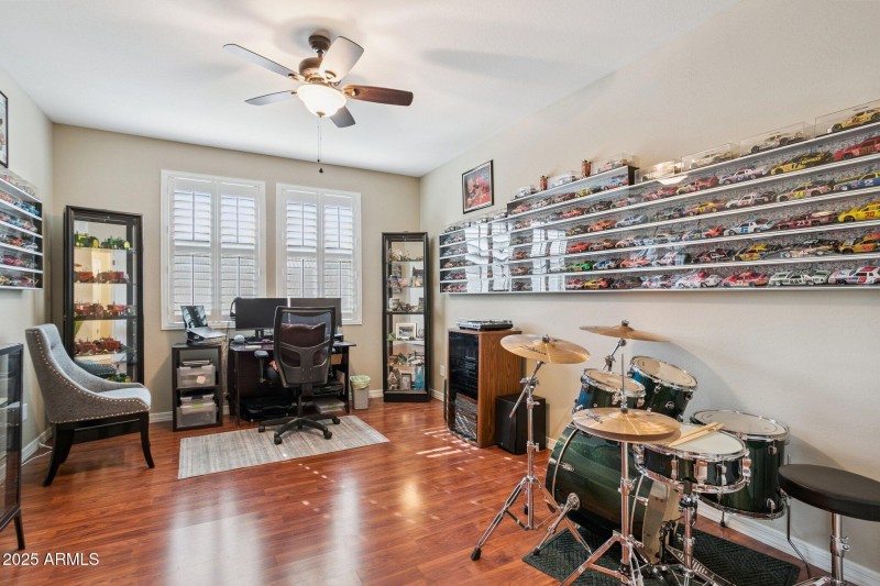 12-web-or-mls-20667-n-danielle-ave