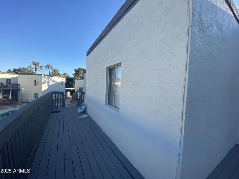 20250930_235815113_iOS