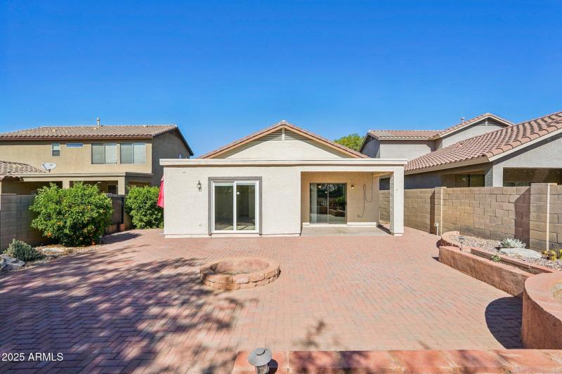 29-web-or-mls-W Kuralt Dr-S3010-029