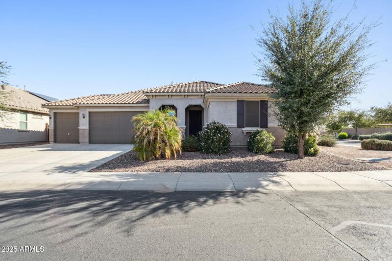 1-web-or-mls-20667-n-danielle-ave