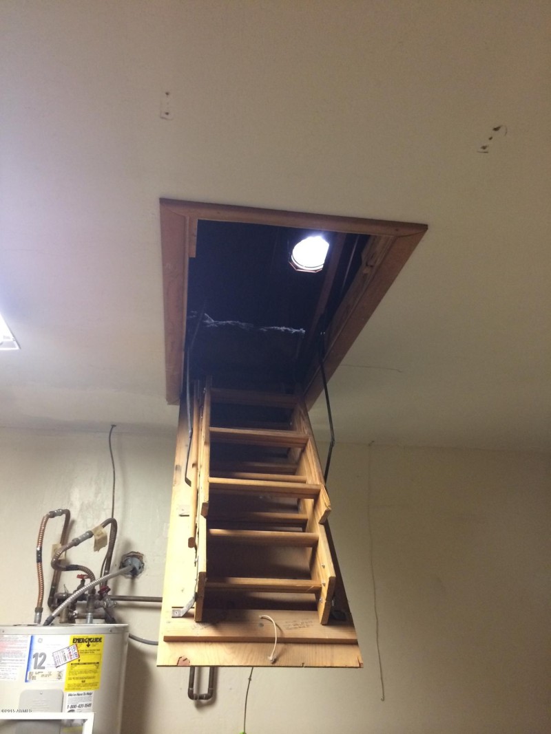Attic Ladder built in