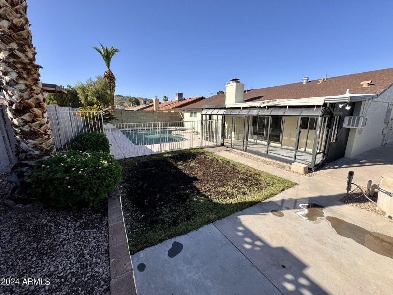 Pool Grass & Hardscape