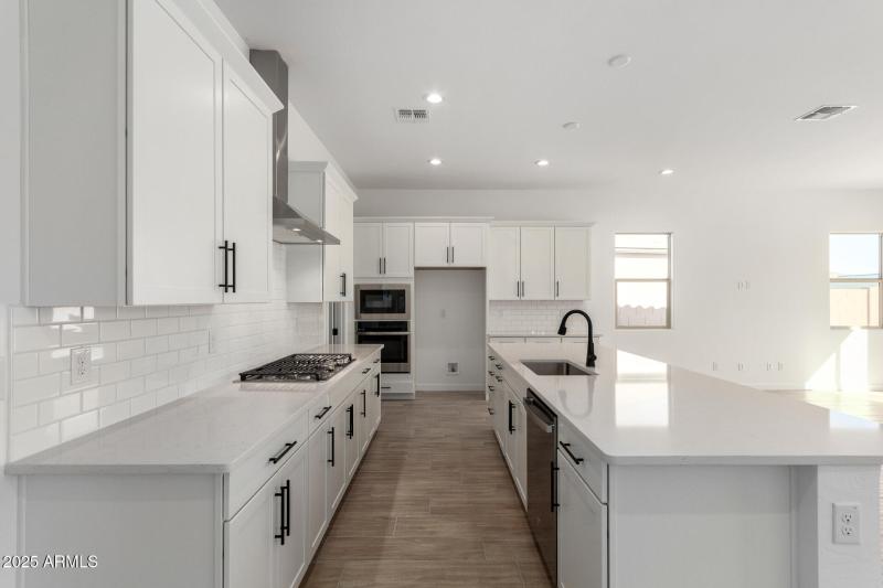 11 - Avenida Del Sol