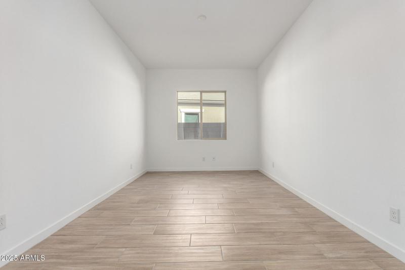 25 - Avenida Del Sol