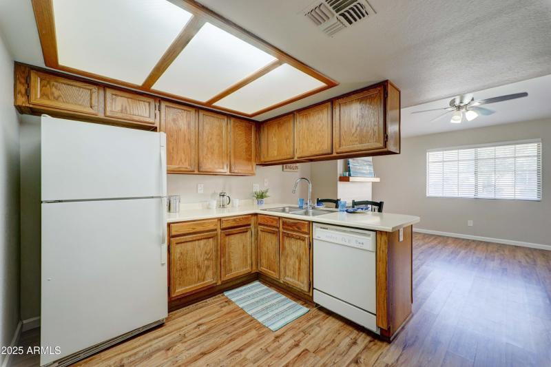 2020 W Union Hills Dr #127-4