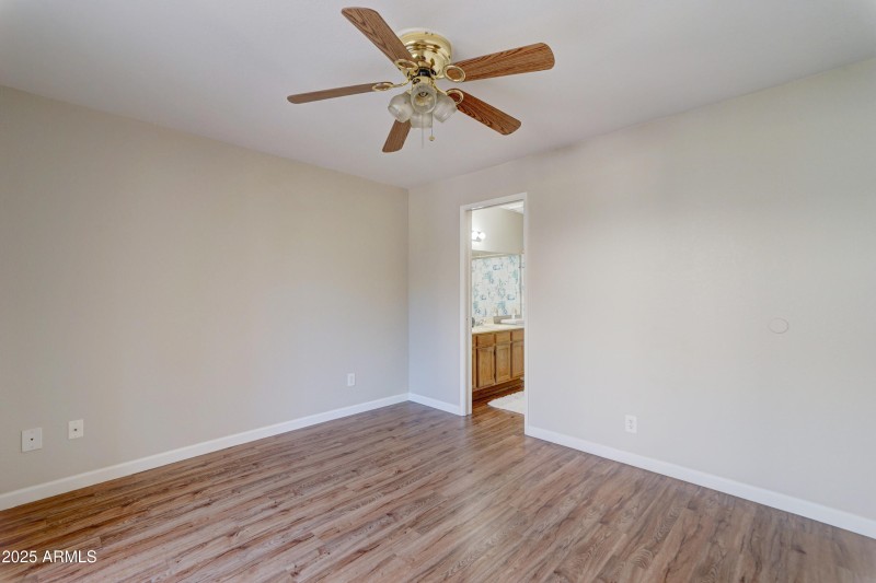 2020 W Union Hills Dr #127-14