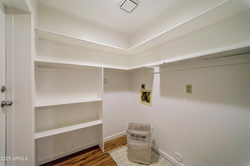 2020 W Union Hills Dr #127-21