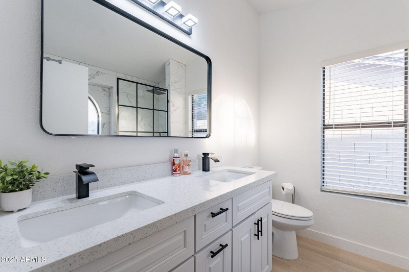 23-web-or-mls-Glendale-23