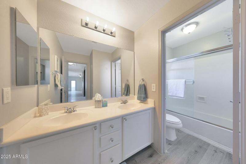 Hall Bathroom - Upstairs