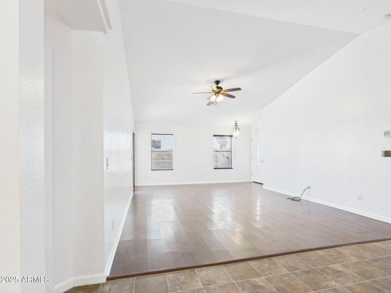 8-web-or-mls-CAM03379G0-PR0158-STILL008