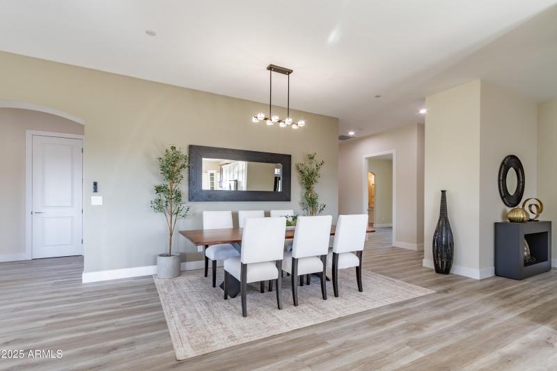 Interior 1580 Southview-9