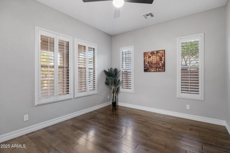 20947 W Mariposa St-26