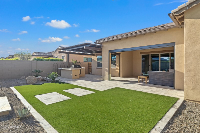 20947 W Mariposa St-48