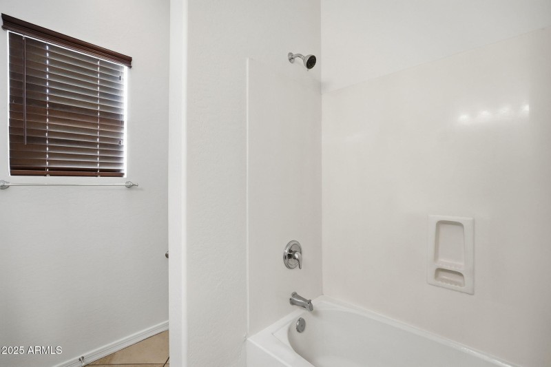 47-web-or-mls-050_ListerPros