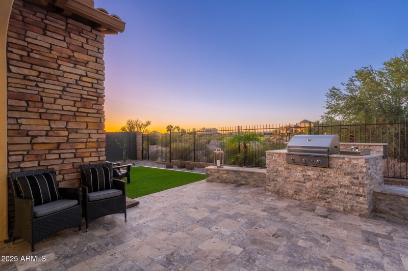 12072 W Desert Mirage Dr - 46