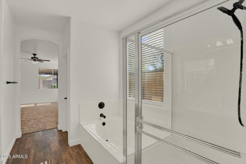 25-web-or-mls-7431 E Norwood St-23