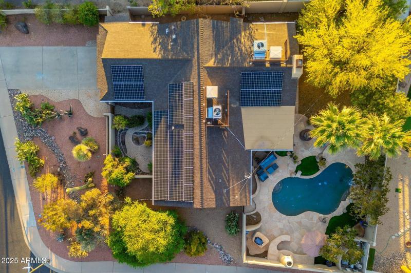 2712 E Mountain View Rd - 72