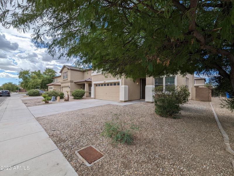 3330 W SAINT ANNE AVE