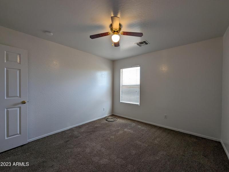 3330 W SAINT ANNE AVE