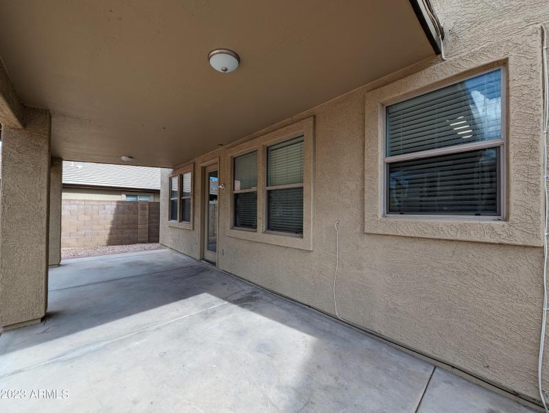 3330 W SAINT ANNE AVE