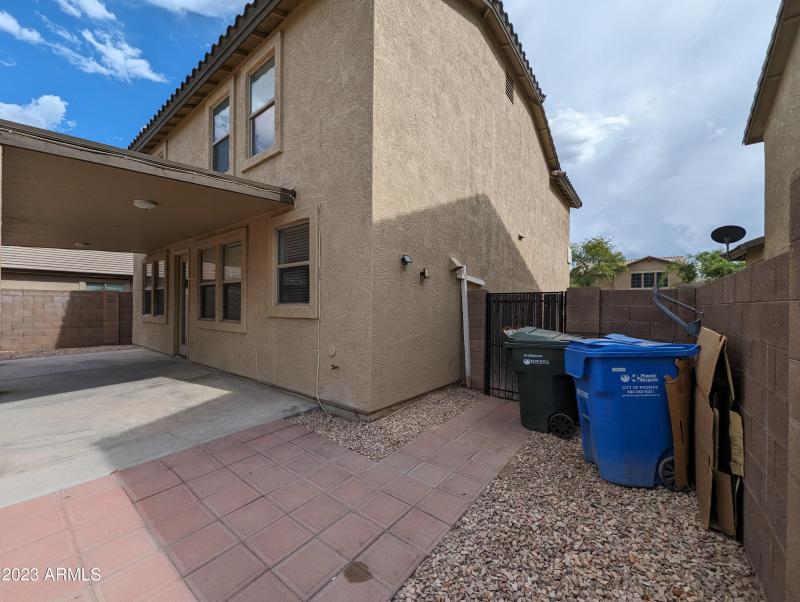 3330 W SAINT ANNE AVE