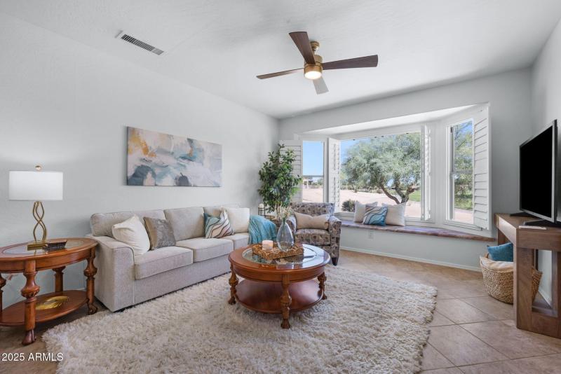 Family Room Tile w Granite Window Seat B