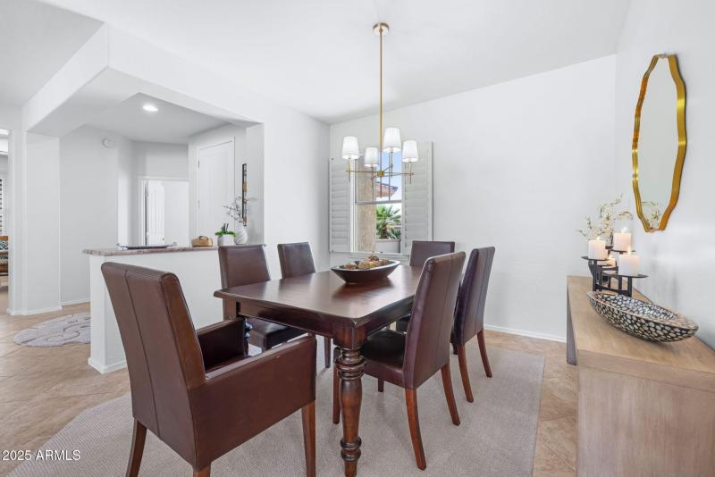 Formal Dining Warm Elegance