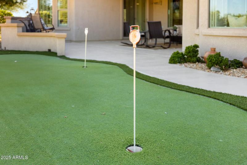 Putting Green at Extended & Covered Pati