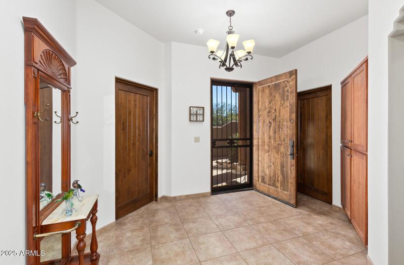 Large foyer entryway!