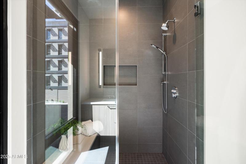 Primary Ensuite Bath