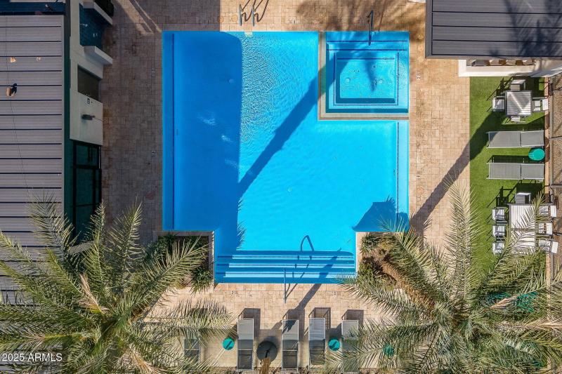 82-web-or-mls-6850 E McDowell Rd 9-83