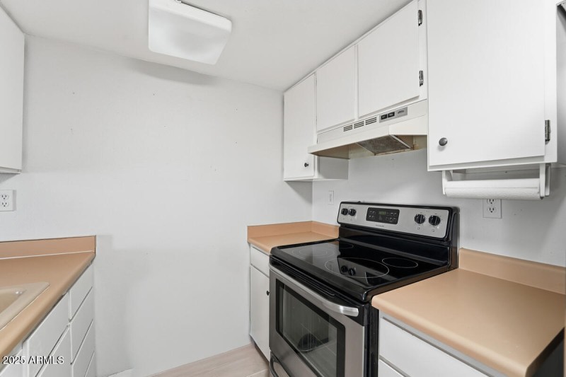 3033 E Devonshire Ave, Unit 1023-06