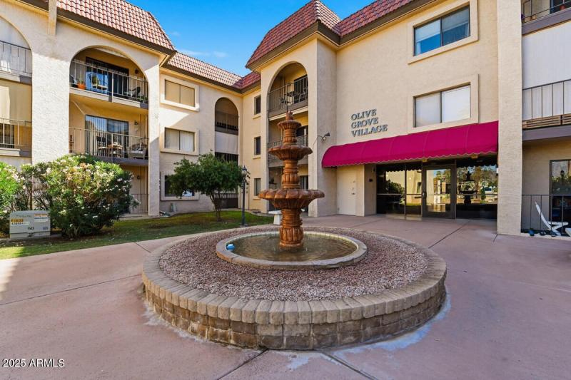 3033 E Devonshire Ave, Unit 1023-28