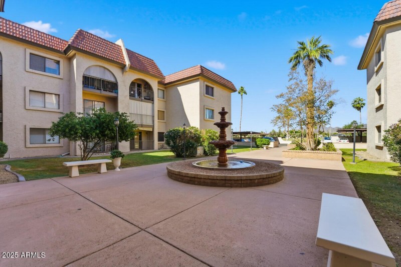 3033 E Devonshire Ave, Unit 1023-30