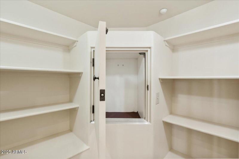 10-Pantry with Dumbwaiter