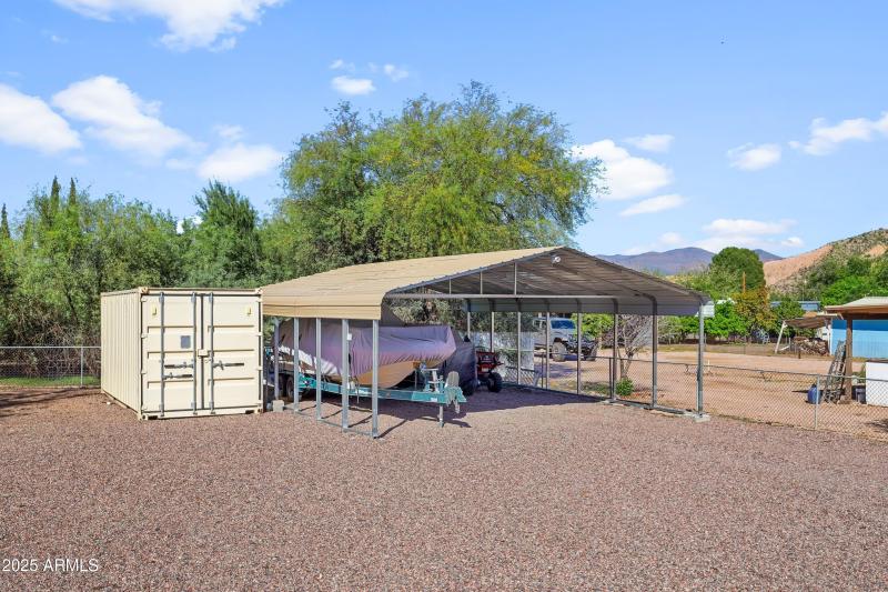 CONEX/CARPORT