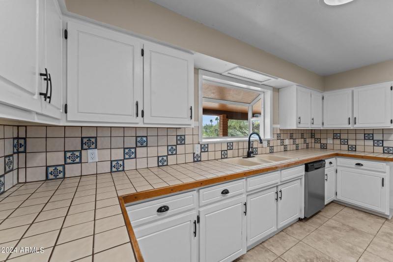 1605 N Little Stonehedge Ranch Rd