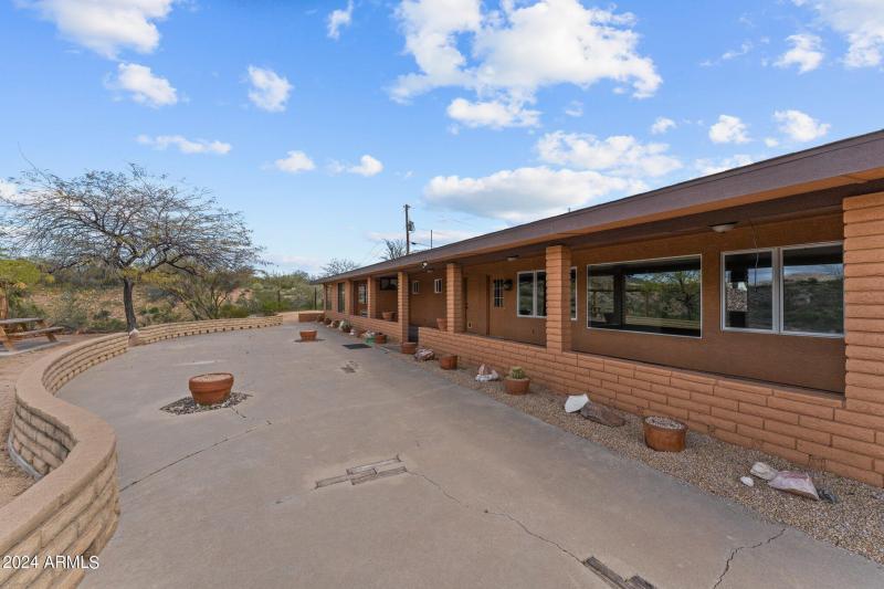 1605 N Little Stonehedge Ranch Rd