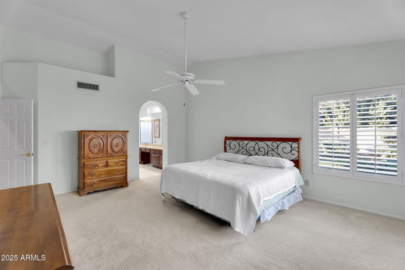 HUGE primary bedroom