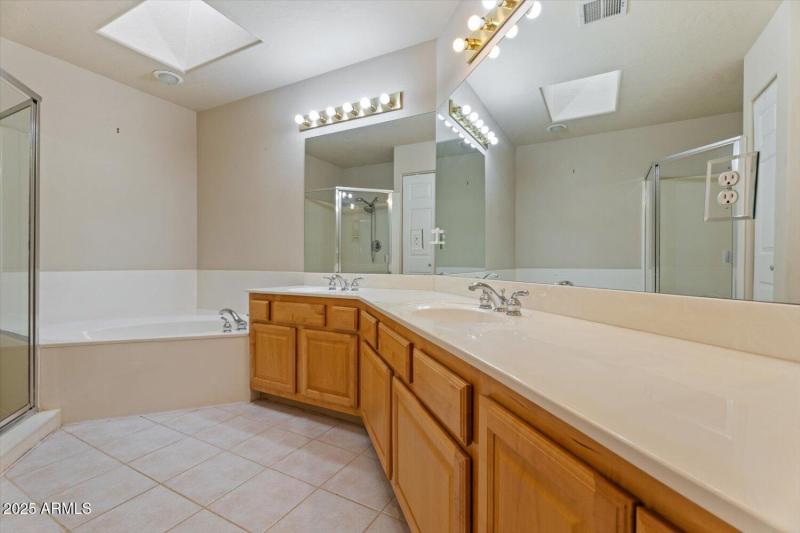Master bath2