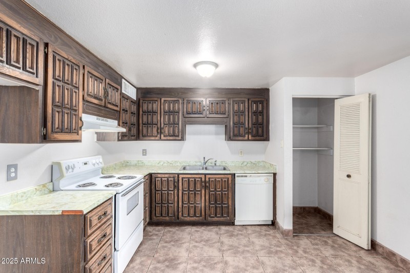 12 - Captain Dreyfus