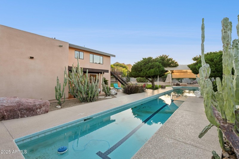 69-web-or-mls-11816-n-bancroft-dr