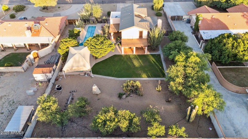 72-web-or-mls-11816-n-bancroft-dr