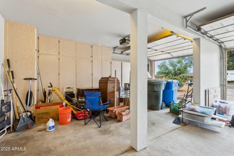 35-web-or-mls-11816-n-bancroft-dr