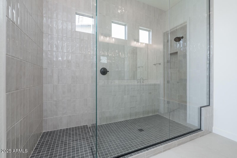 Tri Pointe Soleo 643 - Primary Bath-2MLS