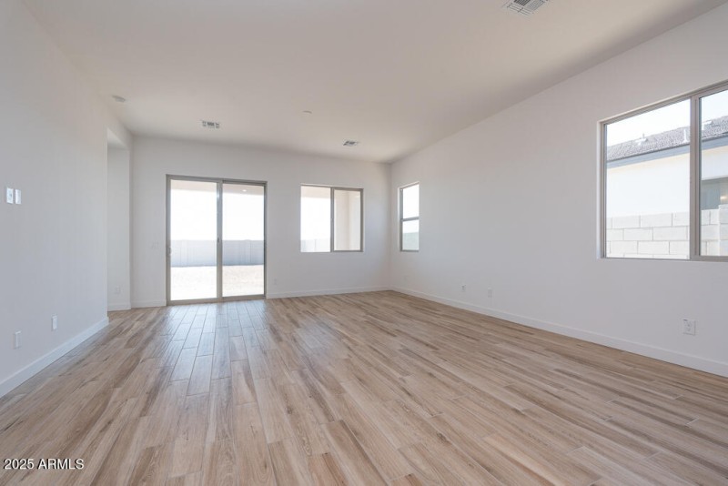 Tri Pointe Soleo 645 - Great Room and Di